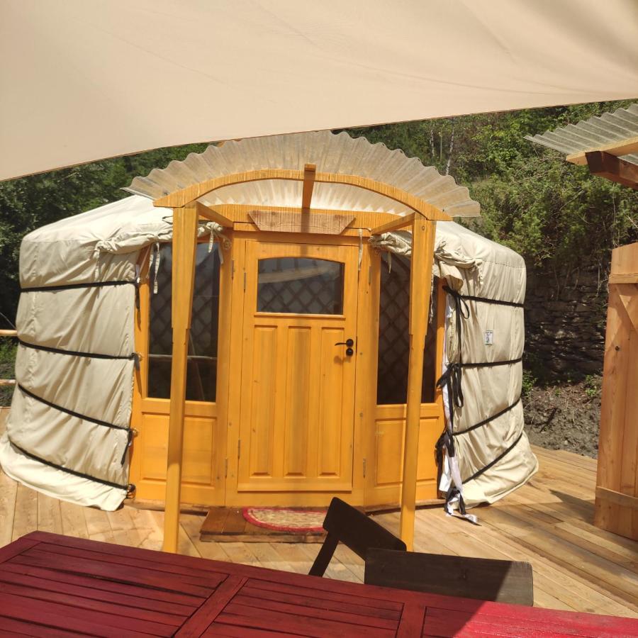 Отель Glamping La Cascina D'Orleans Сен-Пьер Экстерьер фото