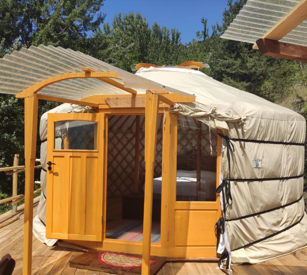 Отель Glamping La Cascina D'Orleans Сен-Пьер Экстерьер фото
